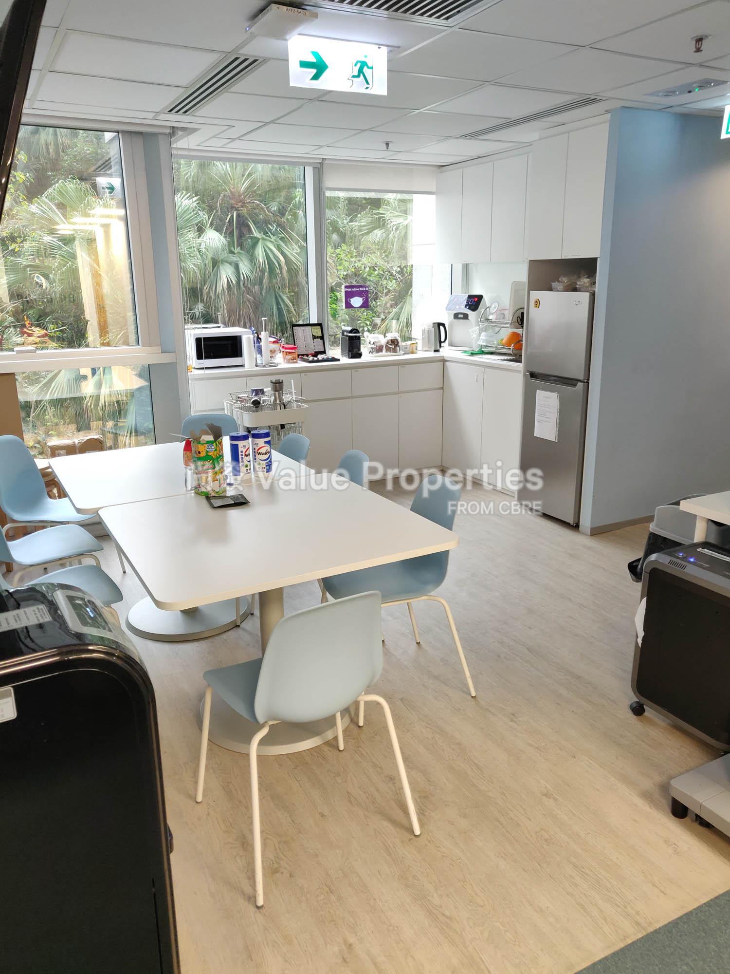 尚簽 Value Properties-property-club-lusitano-2205-6F---Pantry-(1)-watermark.jpg