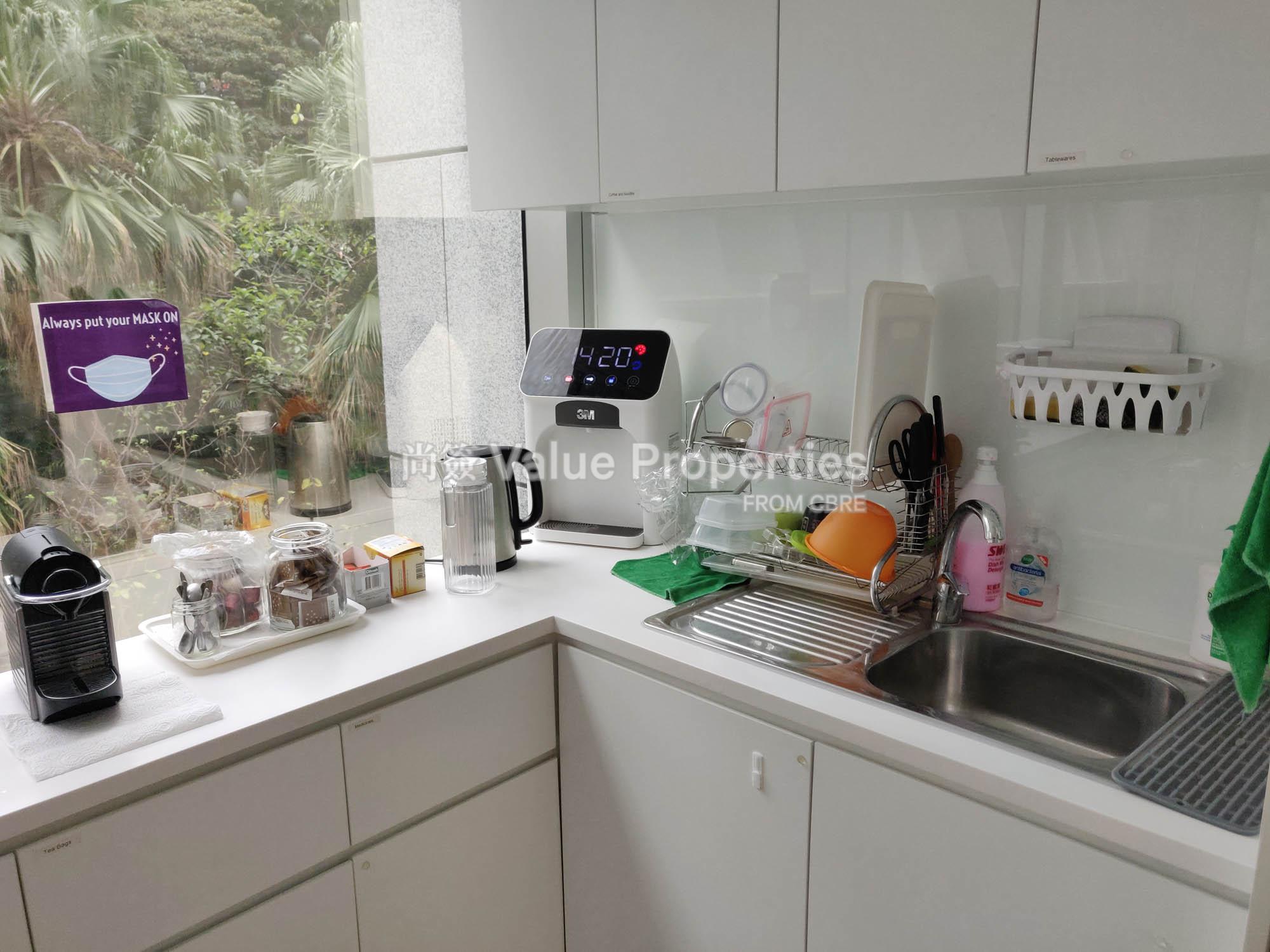 尚簽 Value Properties-property-club-lusitano-2205-6F---Pantry-(2)-watermark.jpg