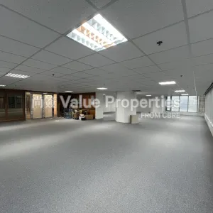 尚簽 Value Properties-properties-lippo-centre-tower1-4017-IMG_8972-thumbnail-webp.webp