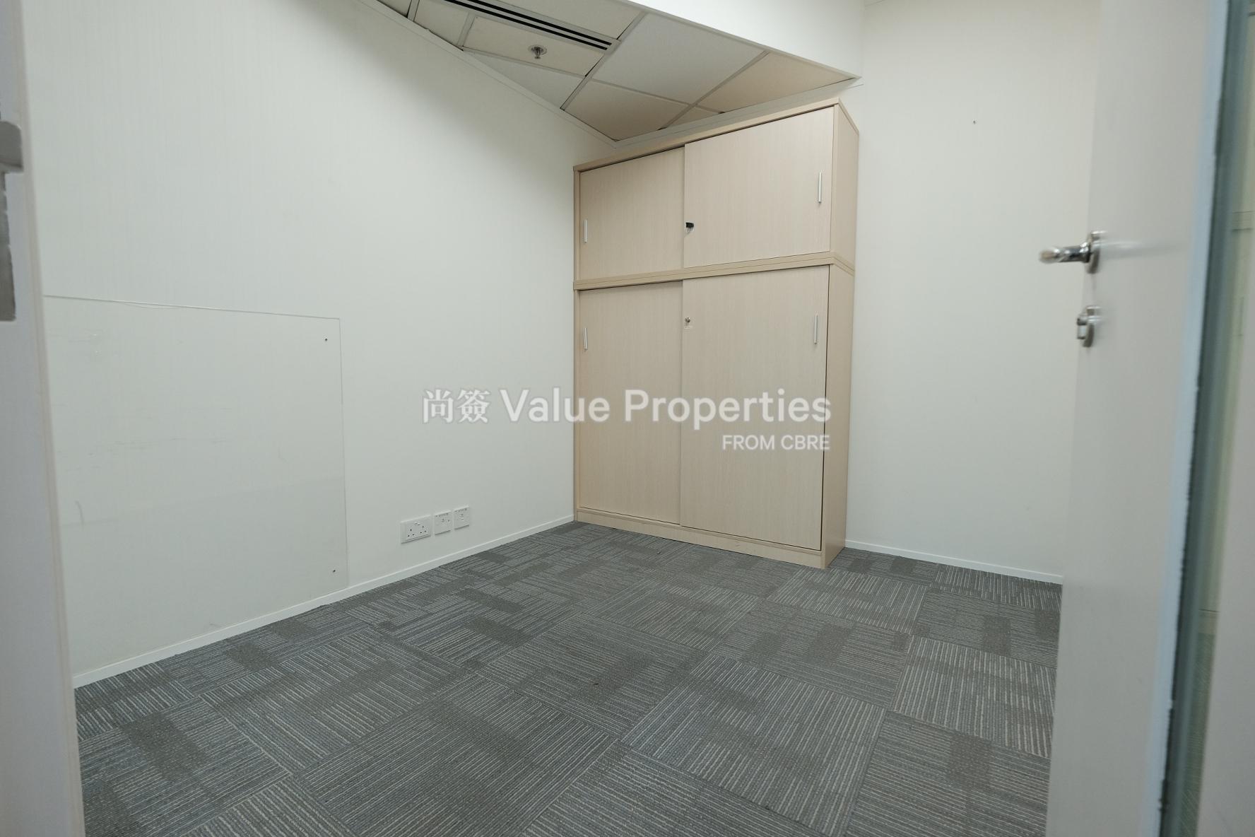 尚簽 Value Properties-property-central-plaza-3031-Suite-4003---Room-2-watermark.jpg