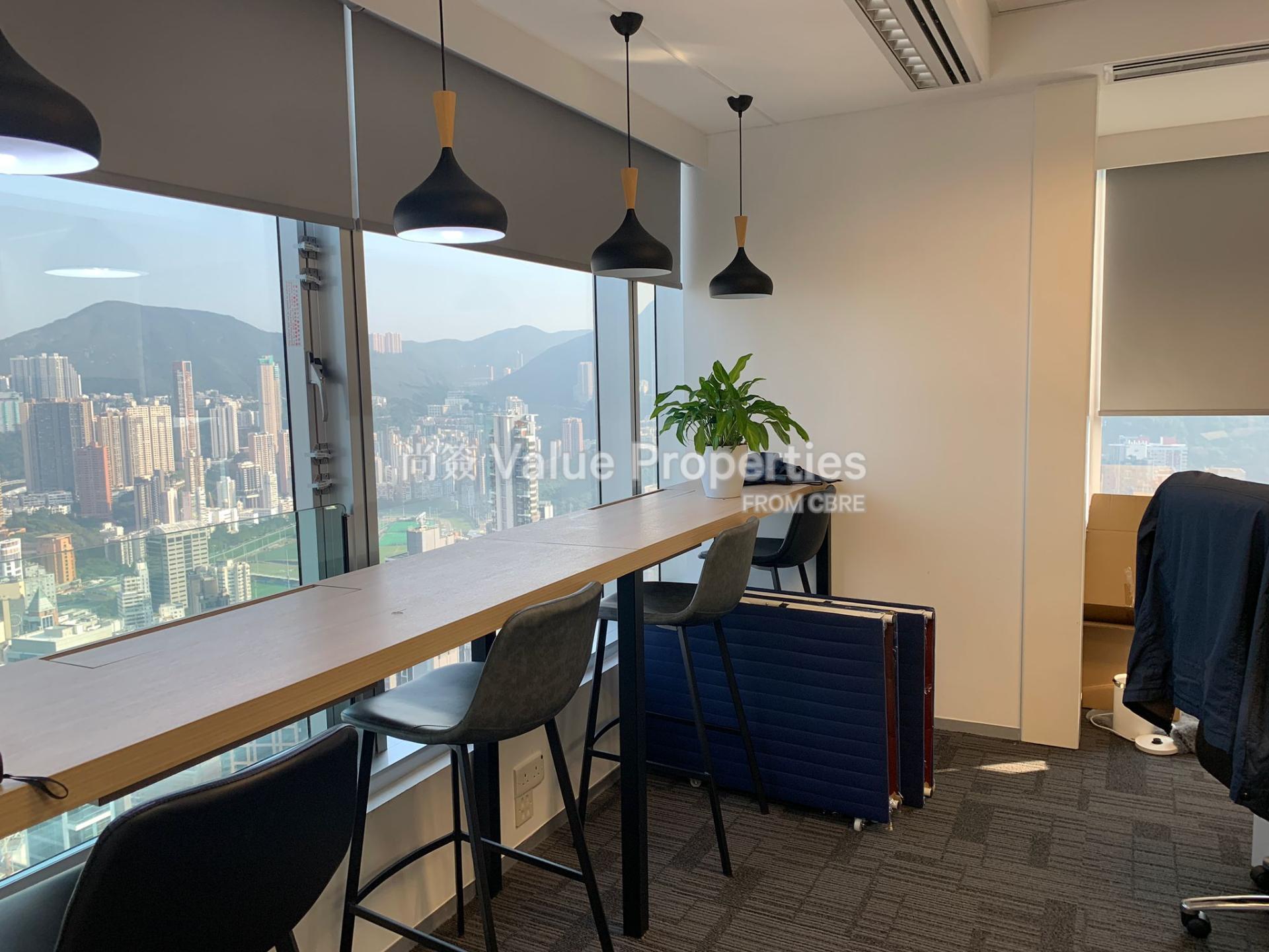 尚簽 Value Properties-property-central-plaza-4560-Suite-5307-Sitting-Area-watermark.jpg