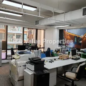 尚簽 Value Properties-properties-peak-castle-8127-Peak-Castle-1303-3-thumbnail-webp.webp