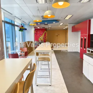 尚簽 Value Properties-properties-manulife-financial-centre-1083-primary-thumbnail-webp.webp